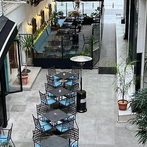 https://onar-apartment.protaras-cy-hotels.com
